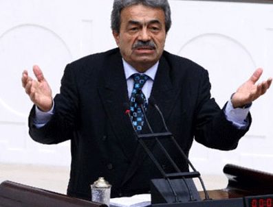 Başbakan Erdoğan, Kamer Genç'ten tazminat kazandı