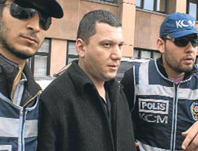 Beyoğlu'ndaki uyuşturucu operasyonunda şok gözaltı