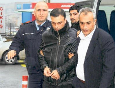 BEDRİ BAYKAM - Bedri Baykam'ı bıçaklayan zanlı tutuklandı