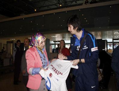 TAYFUN CORA - Trabzonspor, Eskısehır‘e Eksık Gıttı