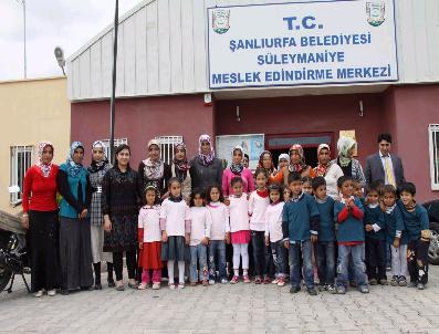 Belediye Kursiyerlerinden Miniklere 23 Nisan Kıyafeti