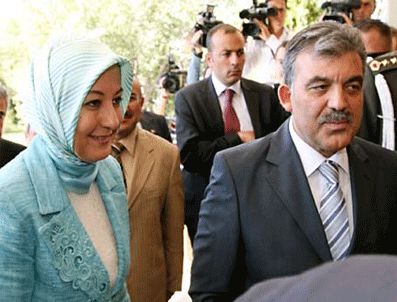 BEDRİ BAYKAM - Gül'den Bedri Baykam'a ziyaret