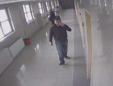 Hastane Hırsızı Kameraya Takılınca Yakayı Ele Verdi