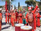 İzmir‘de Kutlu Doğum Parkı Açıldı