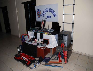Kasa Hırsızları Yakalandı