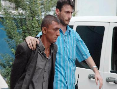 MUSTAFA NECATİ - Önce Tehdit Mesajı Geçmiş, Sonra Silahla Vurmuş