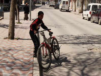 OSMAN BILGIN - Polatlı‘da Pedallar 23 Nisan İçin Yarıştı