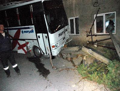 (Özel Haber) Aşırı Hız Yapan Servis Otobüsü Bisikleti Altına Aldı: 1 Ölü