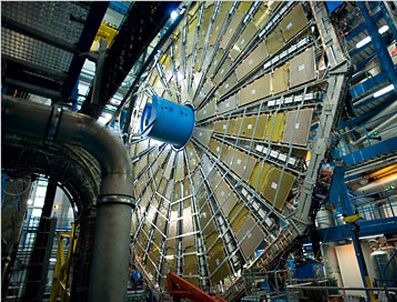 SYRACUSE ÜNIVERSITESI - CERN'de 'Tanrı parçacığı' bulundu iddiası