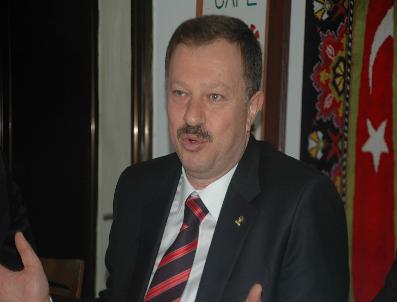 RECEP ÖZEL - Ak Parti Isparta Milletvekili Adayı Özel: Öner Şov Yapıyor