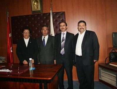 Belediye başkanı babasına bile acımadı