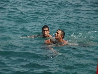 Boğulmaktan Son Anda Kurtarıldı