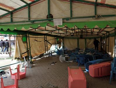 İzmir ve Mersin çadırlarına operasyon düzenlendi