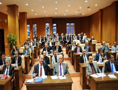 MESUT AKGÜL - Mamak Belediyesi 2010 Yılı İdare Faaliyet Raporu Meclis‘ten Geçti