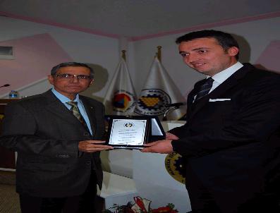 ABDURRAHIM ARSLAN - Manisa Tso‘dan Arslan Ve Erbil‘e Teşekkür Plaketi