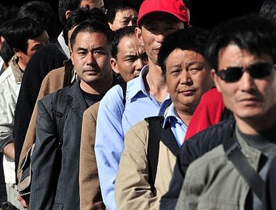 Çin nüfusu geçmişe oranla daha yavaş büyüyor