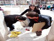 Tarihi Eser İçinde Önce Ders, Sonra Temizlik Yapıyor