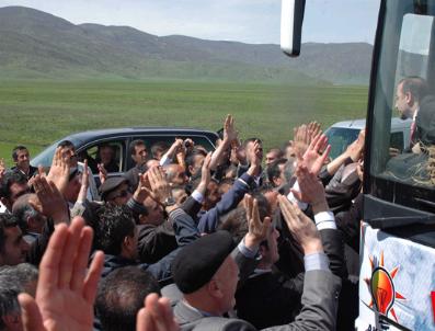 VEDAT DEMİRÖZ - Ak Parti Milletvekili Adaylarına Coşkulu Karşılama