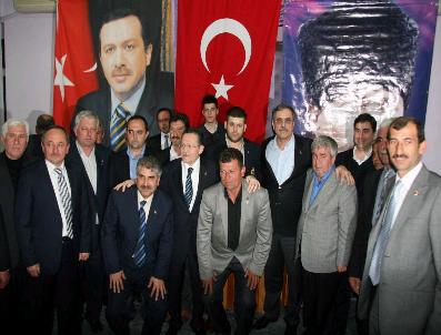 CEMAL ÖZTAYLAN - Bandırma‘da Bazı Köy Muhtarları Ak Parti‘ye Katıldı