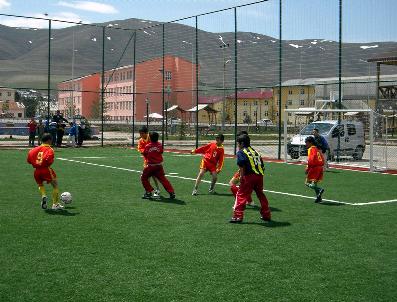Minik Futbolcuların Seçmeleri Yapıldı