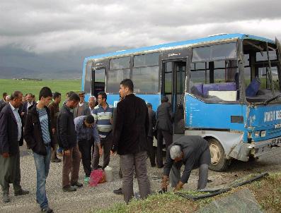 ROJDA - Otobüs Kazasında Can Pazarı: 30 Yaralı