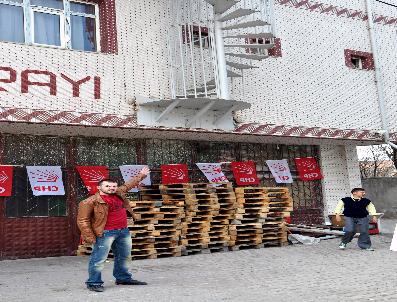 Merdiven Var Çıkışı Yok