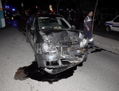 BAHRİYE ÜÇOK - Trafik Uygulamasında Durmadı, Kaza Yaptı