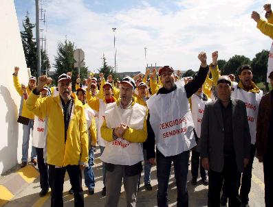 BALLıCA - Eski Tekel Çalışanları İşe İade Edilene Kadar Eylemi Sürdürme Kararı Aldı
