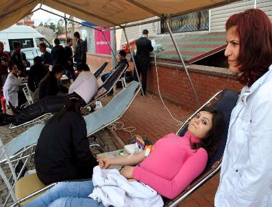 EDIP BUDAN - Gölbaşı İlçesindeki Kan Bağışına Yoğun İlgi