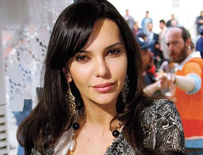 HANDE ATAIZI - Eva Longoria'nın rolü Hande'ye