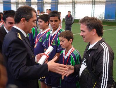 KUMÇATı - Şehit Mehmet İnal İlköğretim Okulu Futbol Turnuvasında Birinci Oldu