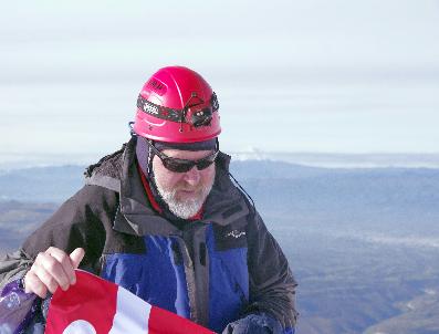 Ukraynalı Dağcı Dap Bayrağını Cotopaxi Zirvesine Dikti