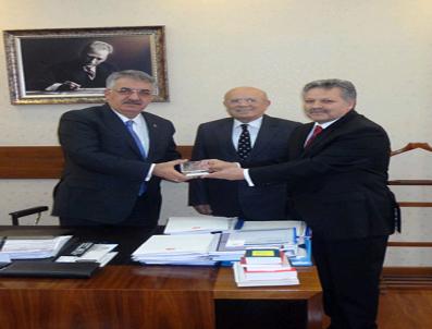 TÜRK DIL BAYRAMı - Vali Kahraman Ve Başkan Uğurlu‘dan Devlet Bakanı Yazıcı‘ya Ziyaret