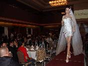 Altın Fuarı Kapsamında Düzenlenen Defile Büyük İlgi Gördü