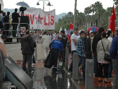 Başkanlar İşçi Bayramında, İşçiler İşbaşında