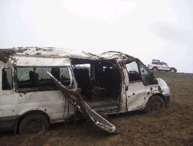 Düğün Konvoyunda Kaza: 20 Yaralı