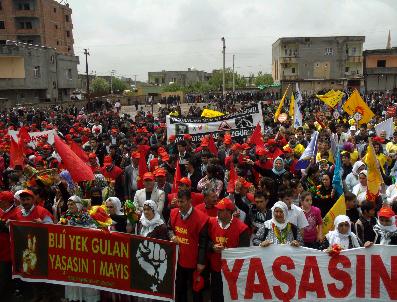 RESUL SADAK - İdil‘de Binlerce Kişi 1 Mayıs‘ı Kutladı