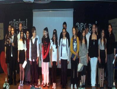 CAN AKıN - Başarı Koleji‘nde Müzikli Şiir Dinletisi