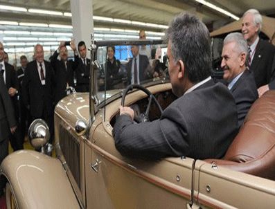 SWISS OTEL - Gül, Antika Arabalar Müzesi'nde