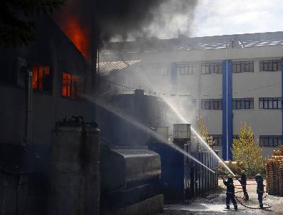 HADıMKÖY - Hadımköy'de fabrika yangını