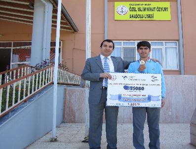 Özyurt Koleji Öğrencisi Usobo‘da Türkiye Birincisi Oldu