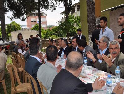 ÇEŞTEPE - Ak Parti Aydın Milletvekil Adayı Mehmet Erdem Buharkent’Te Gönül Aldı