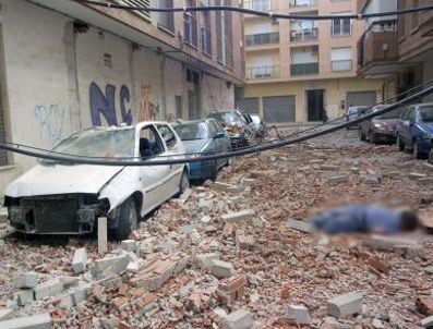 İspanya'daki depremde 10 kişi hayatını kaybetti