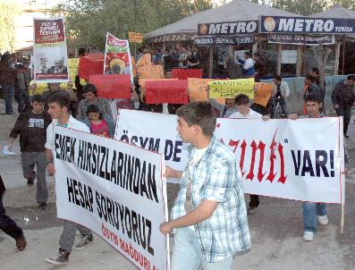 ÖĞRENCI SEÇME VE YERLEŞTIRME MERKEZI - Öğrencilerden Gözaltılara Tepki