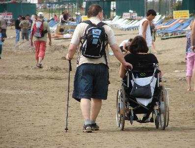 Side‘de Engelli Turistler İçin 15 Kilometre Yol Yapıyor