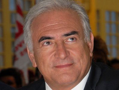 TIMES MEYDANı - Polis IMF başkanını gözaltına aldı