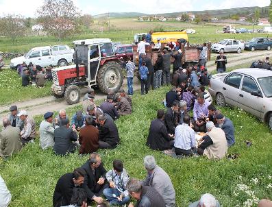 İLYAS GÜVEN EROĞLU - Polatlı’Da Çiftçi Şükür Duasına Çıktı
