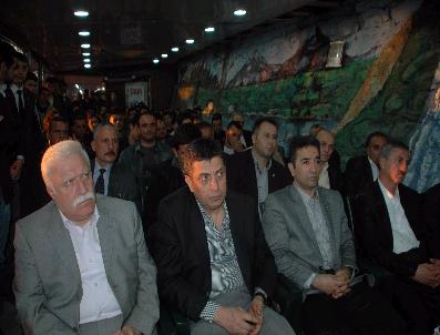 İLHAMI YıLMAZ - Yılmaz Halk Toplantısı Yaptı