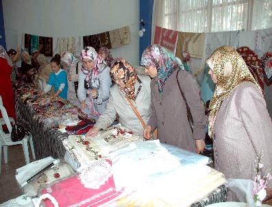 ŞEKERPıNAR - Çanakkale’De Kurs Ve Okul Talebelerine Yardım Derneği’Nden Kermes