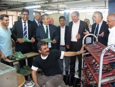 ABDURRAHIM ARSLAN - Ak Partili Adaylar, Ayakkabıcılarla Kahvaltıda Biraraya Geldi